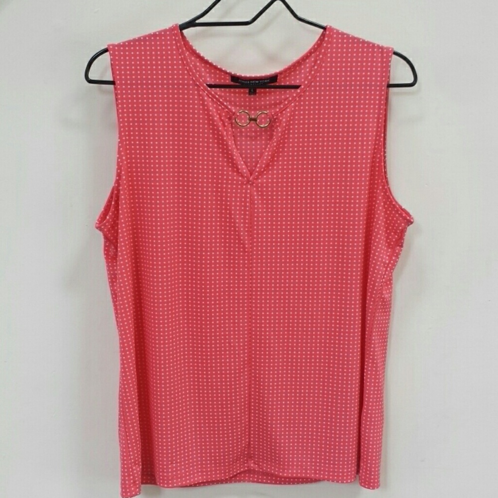 📦🎁polka-dot coral top